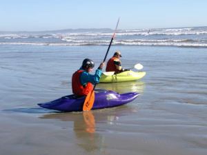 Mehr über den Artikel erfahren 2003 Canada West Kayak Surf Festival, Long Beach