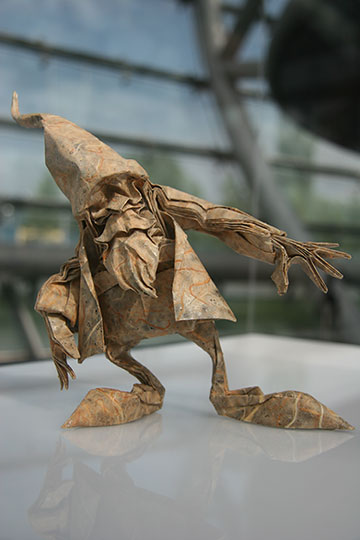 Read more about the article Origami exhibition in the Hangar-7