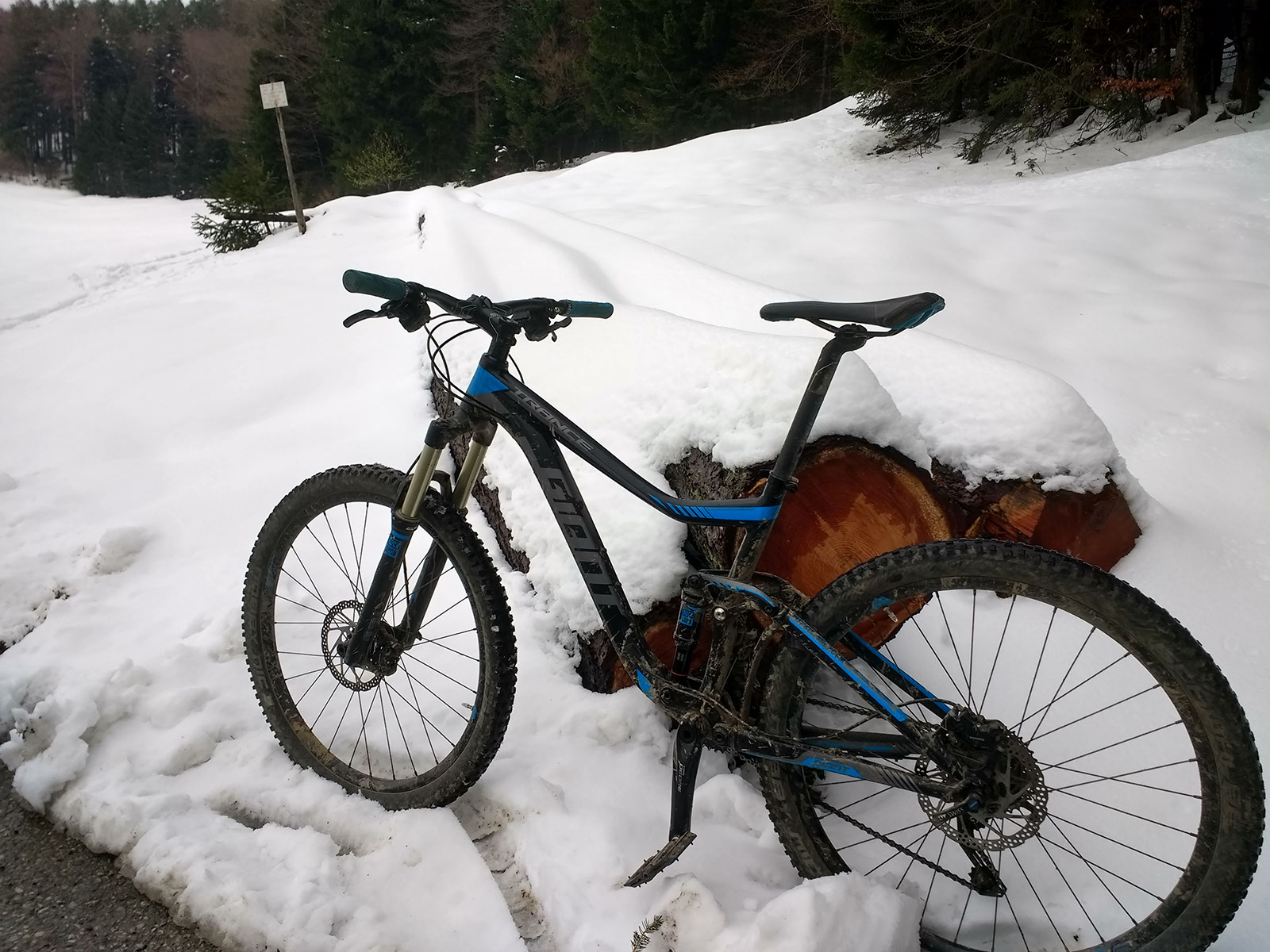 Mehr über den Artikel erfahren April, April … Schneebiken